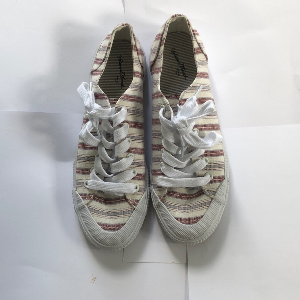 Universal Threads Burgundy Striped Shoes